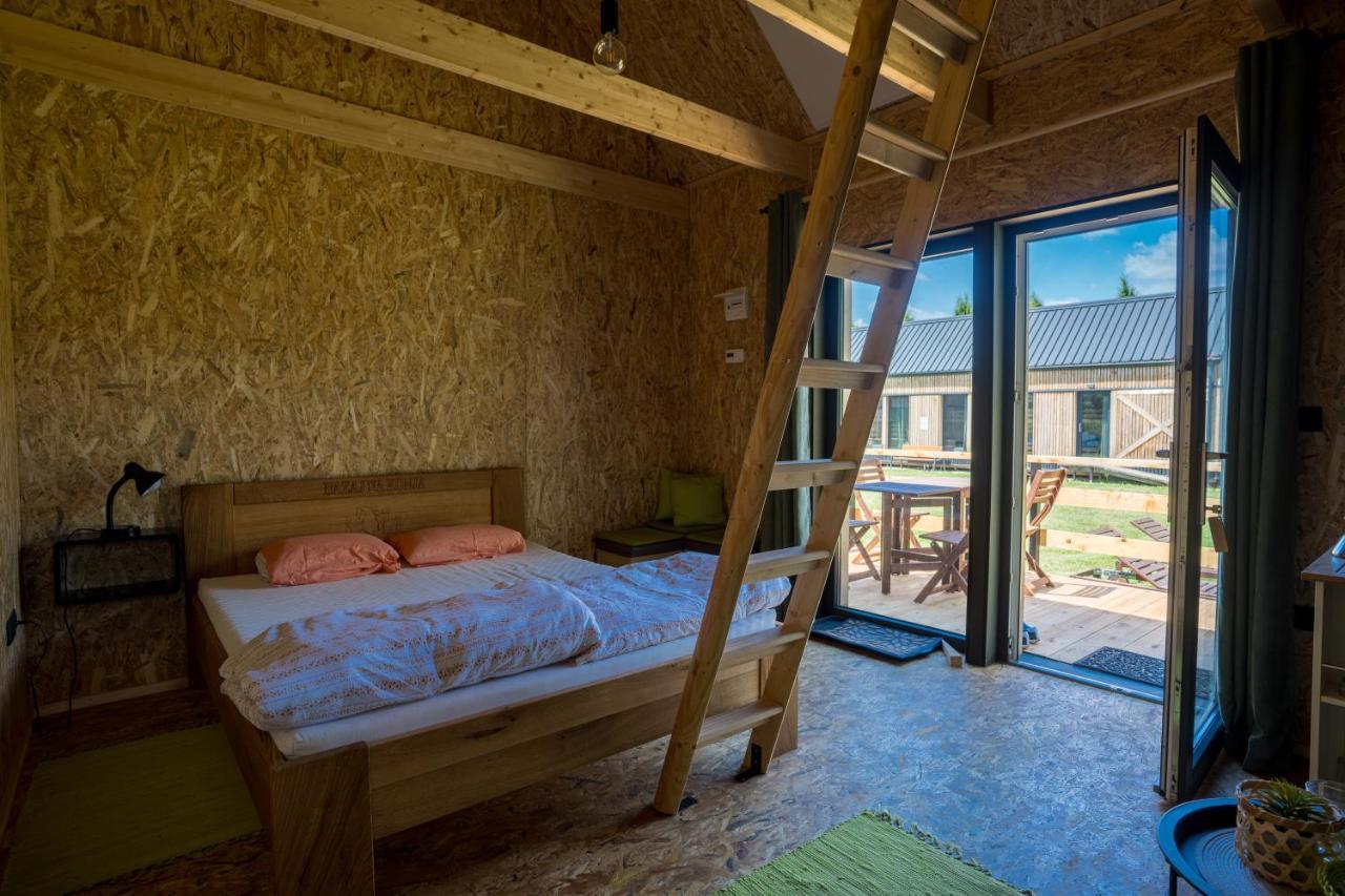 Horse Glamping Park Hotel Cirkovce Bagian luar foto